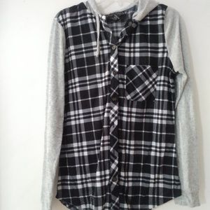 Long sleeve hooded shirt